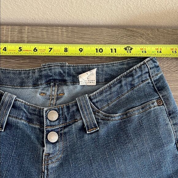 Vintage 90s Levi’s Ultra Low Rise Flare Denim Jeans - Picture 12 of 13